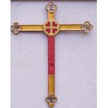 Großes Kreuz mit den Attributen der 4 EvangelistenKreuz im Stil der Romanik, Holz gefasst und