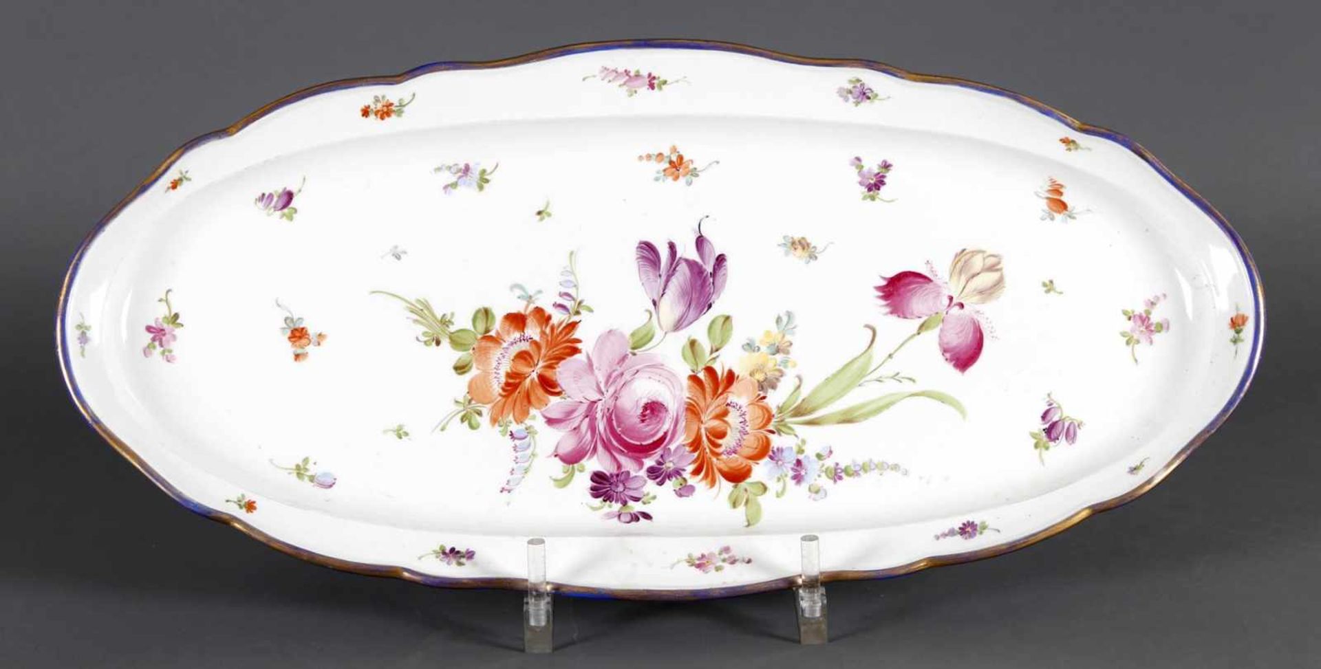 Platte, Meissen, Porzellan, 1. Hälfte 20. Jh.große länglich ovale Platte mit großem Blumenbukett und