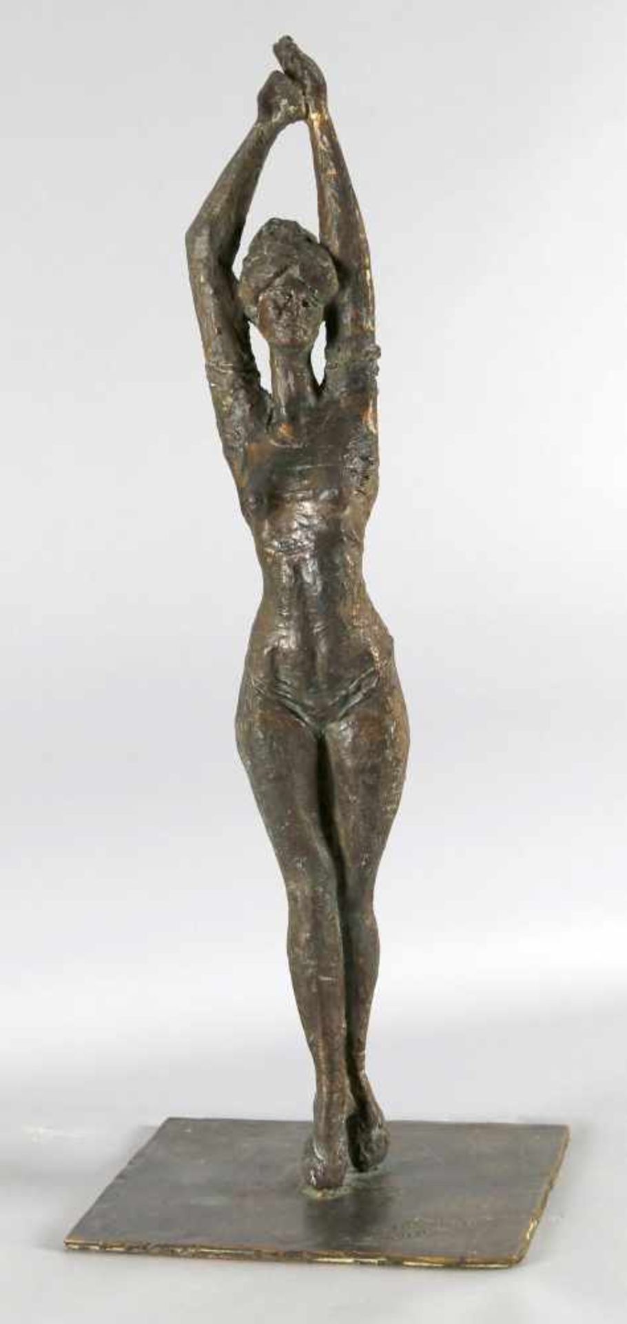 Hans Schröder (Saarbrücken 1930-2010 Saarbrücken)Stehender Akt einer Tänzerin, Bronze, um 1978,