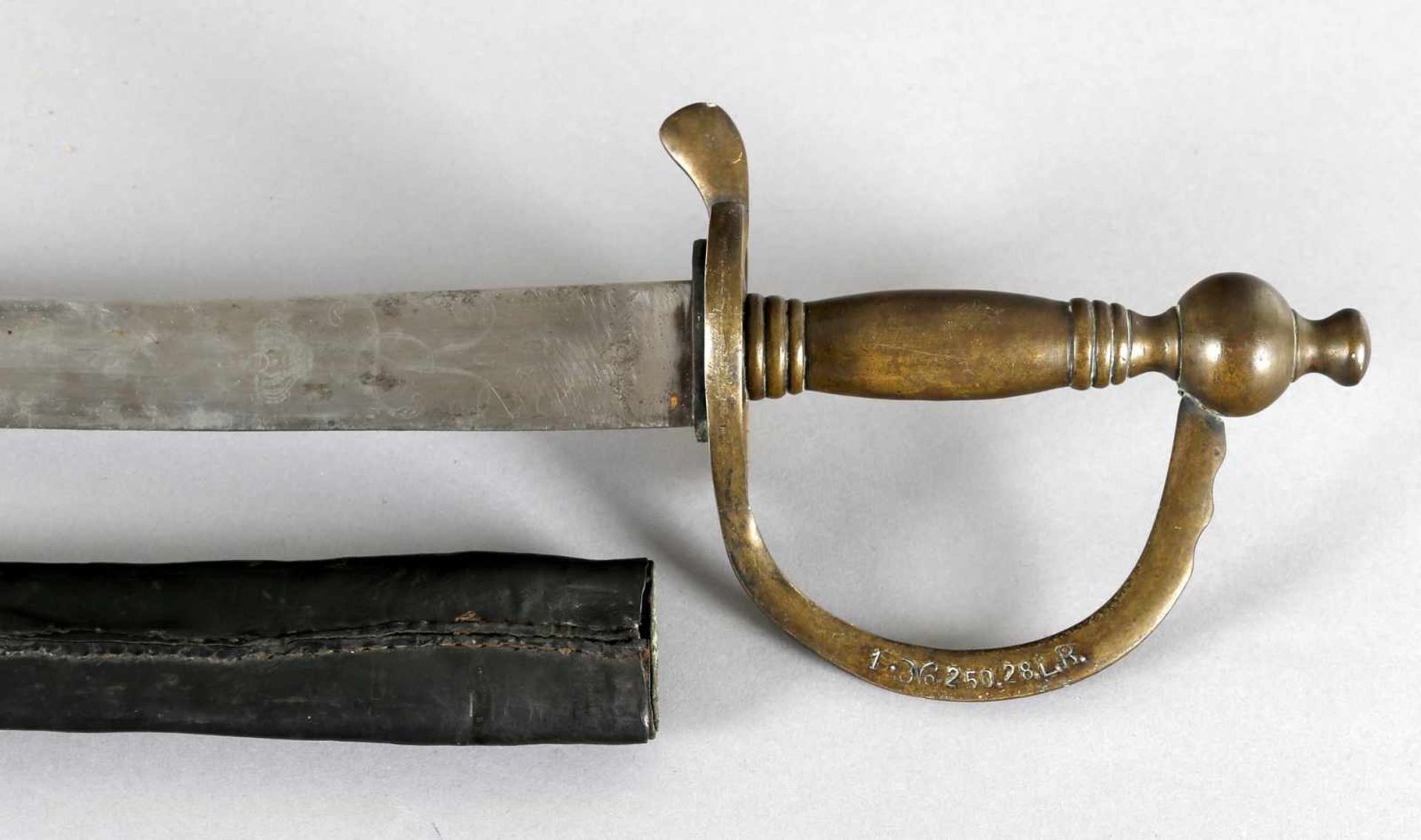 Preußischer Offiziersdegen, 19. Jh.einschneidige geschwungene Rückenklinge aus Eisen, beidseitig