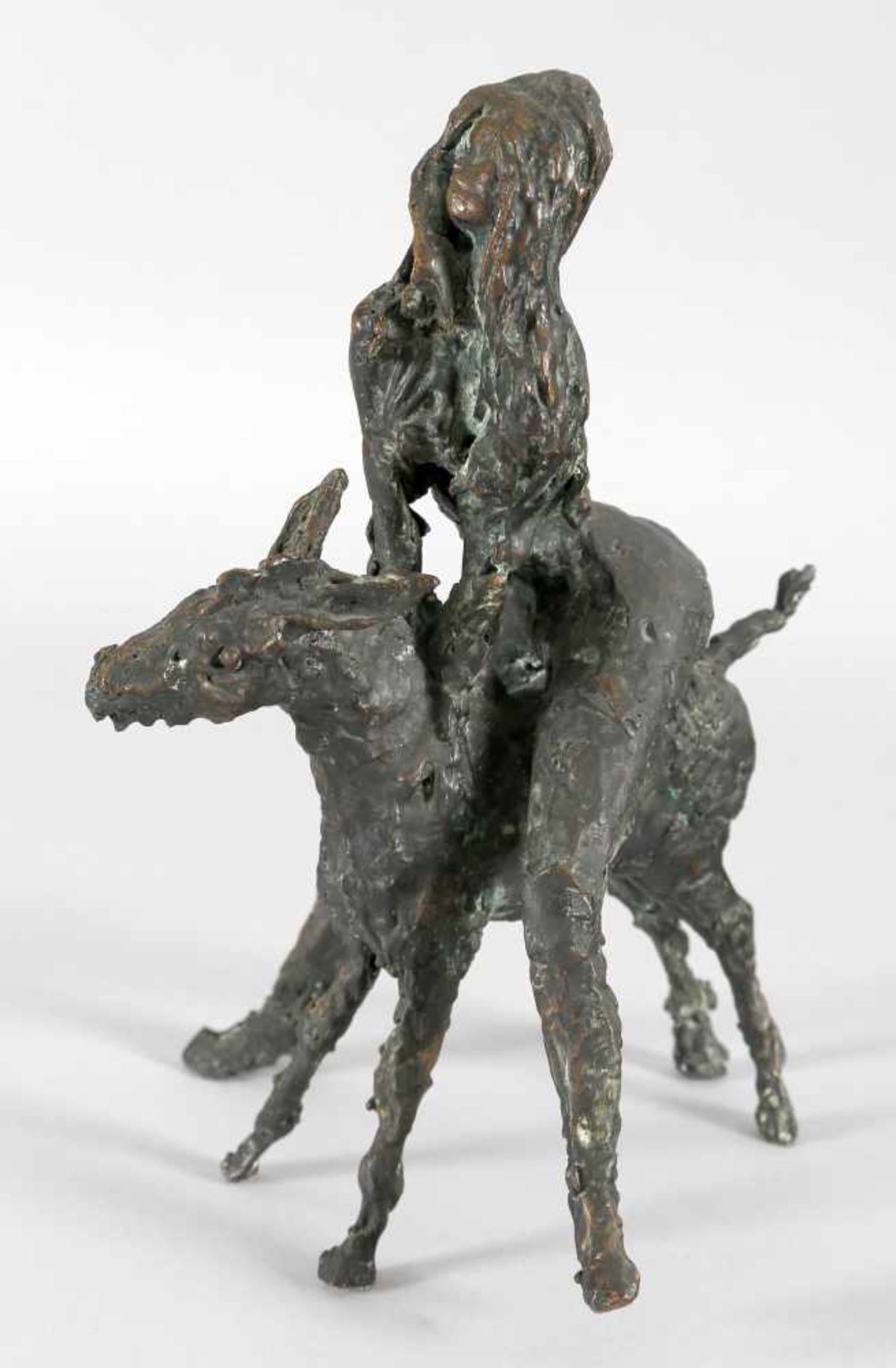 Hans Schröder (Saarbrücken 1930-2010 Saarbrücken)Frau auf Esel reitend, Bronze, grünliche Patina