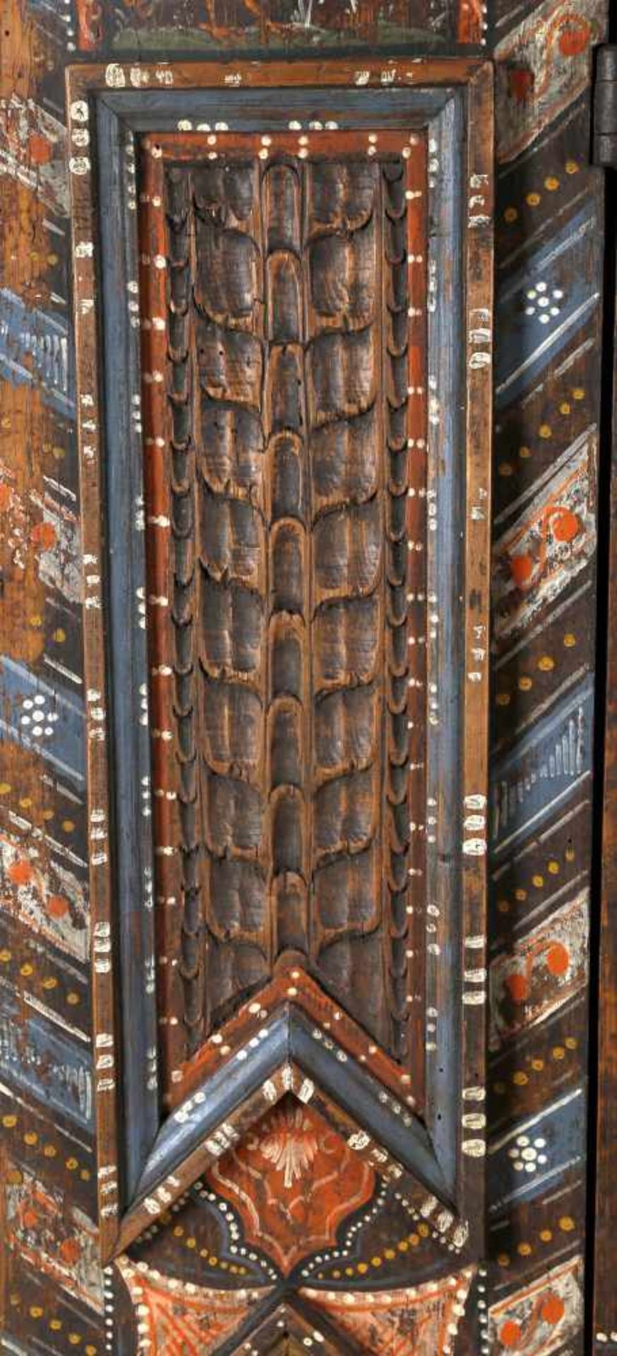 Alpbachtaler Schrank, 18. Jh., dat. 1761originale Bemalung, zweitüriger Kasten aus Nadelholz, lose - Bild 7 aus 10