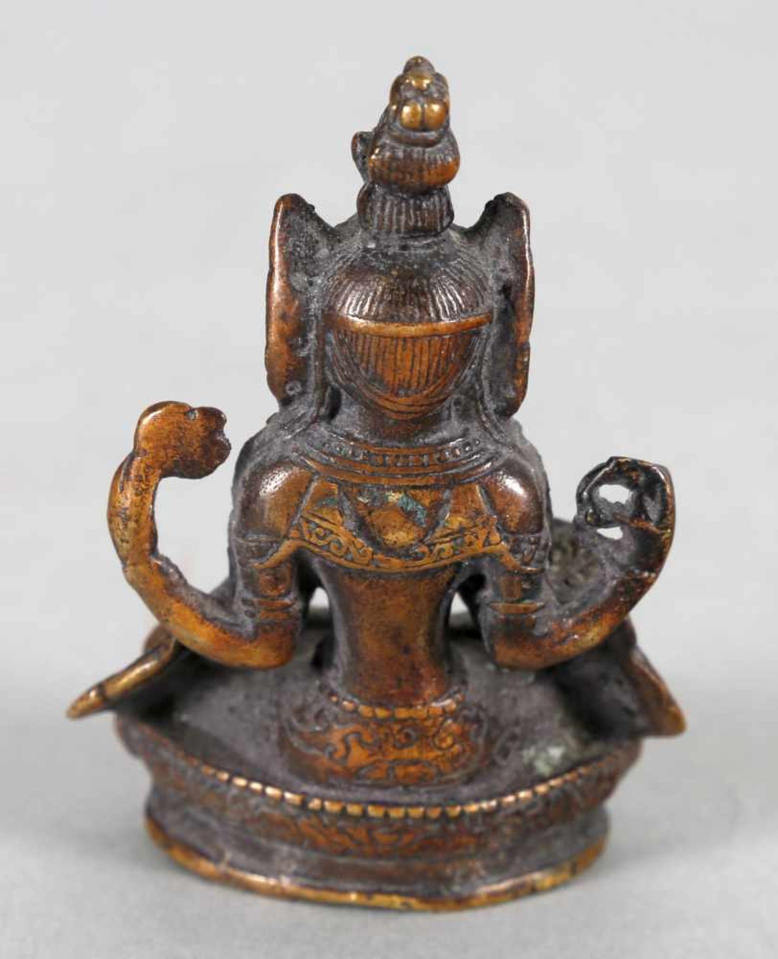 Skulptur Betender Buddha aus Bronze, China/Tibet, wohl 18./19. Jh.möglicherweise handelt es sich - Bild 2 aus 3