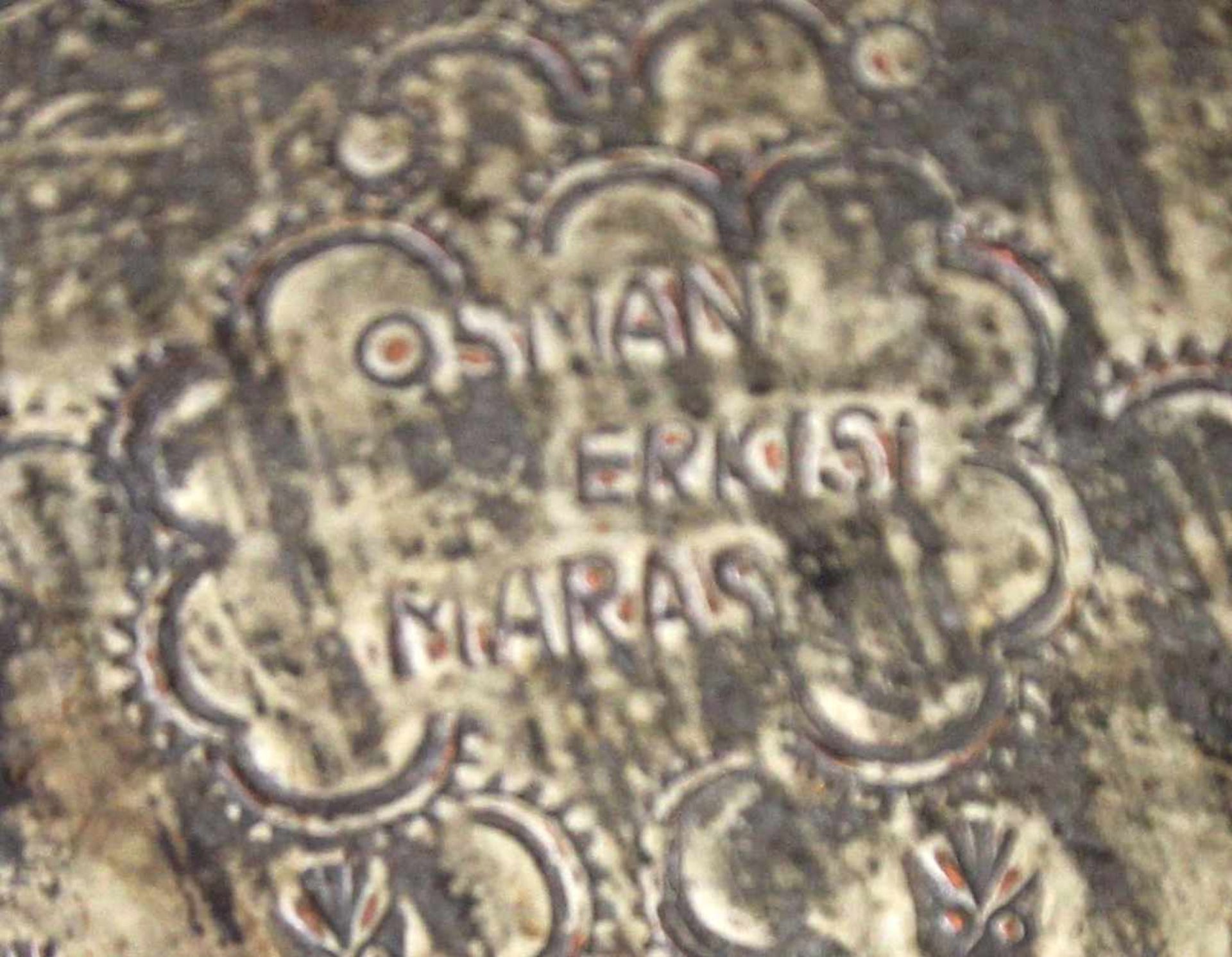 Teetisch mit runder Kupferplatte, wohl Türkei, Anfang 20. Jh.feuerverzinkt, zentraler Dekor ein - Bild 3 aus 3