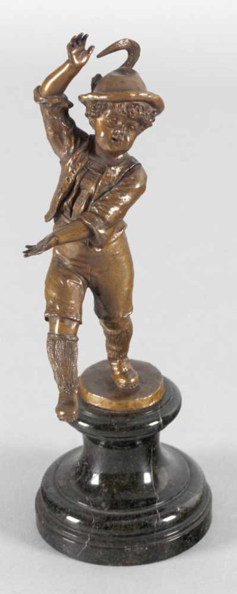 Franz Iffland (1862-1935)Tanzender Bub in Tracht, Bronze, bräunliche Patina, signiert F. Iffland, um