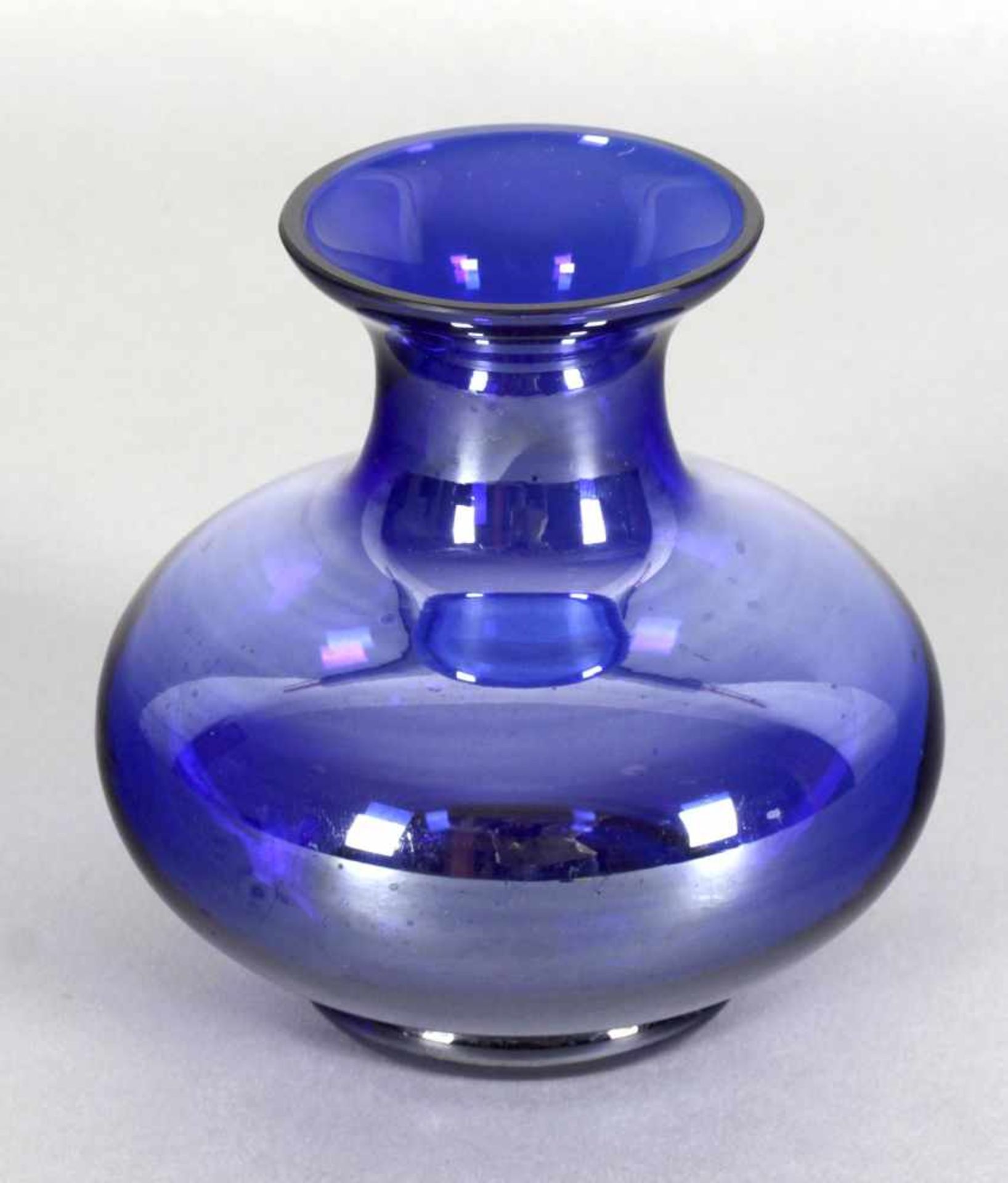 Blaue, bauchige Vase, signiert Jean Beck, Deutschland, 1920er Jahredurchscheinendes klares und