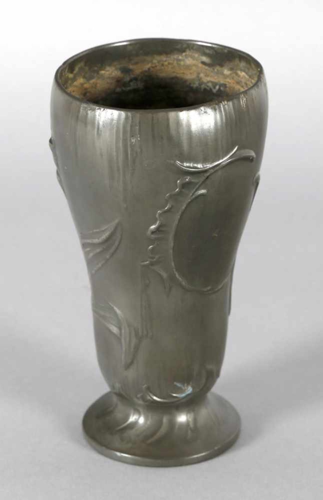Jugendstil-Becher/-Vase, Kayserzinn, um 1895/1900gemarkt Kayserzinn, Modell-Nr. 4089, birnenförmig
