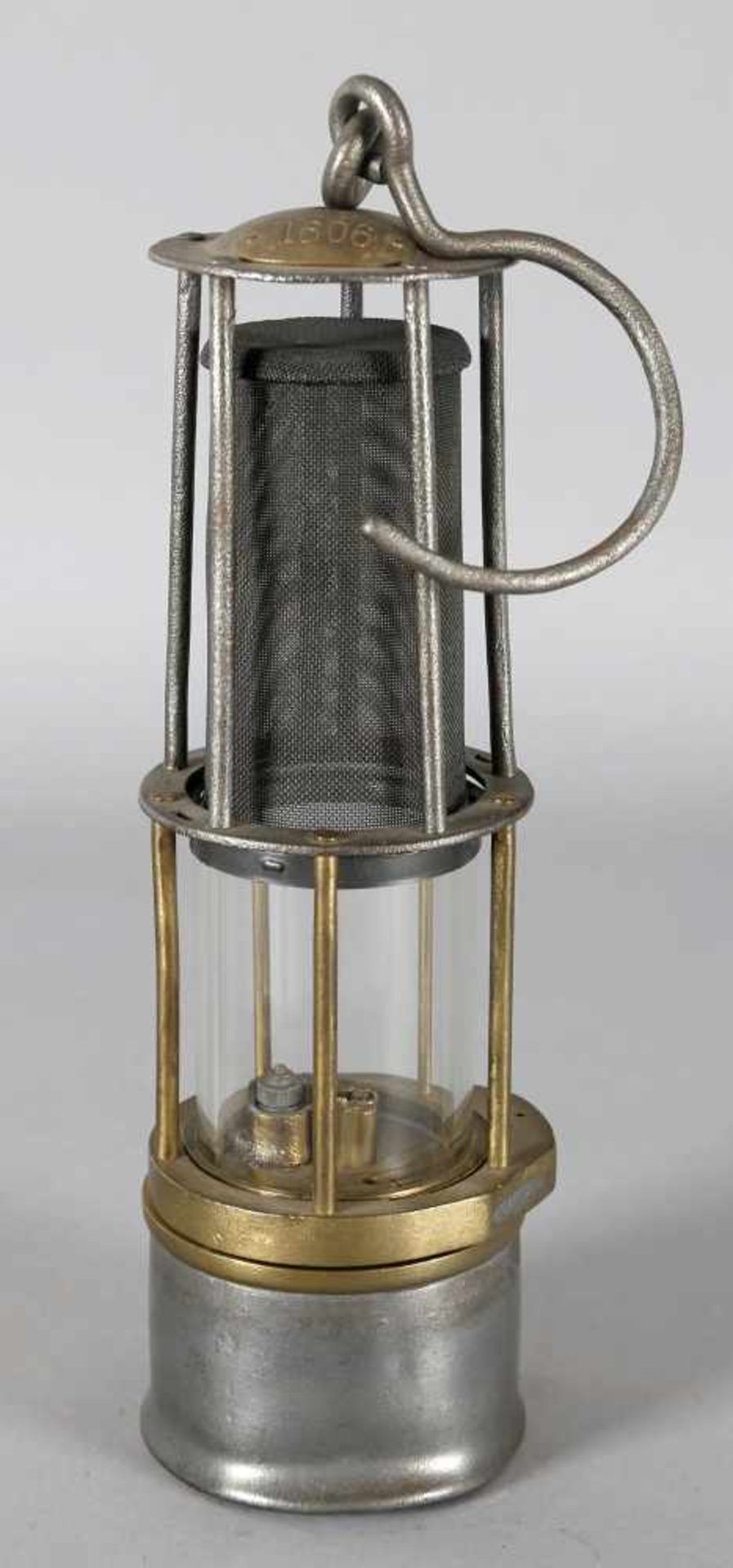 Benzinwetterlampe, wohl Friemann & Wolf Zwickau/Sa., um 1920-40Eisen und Messing,