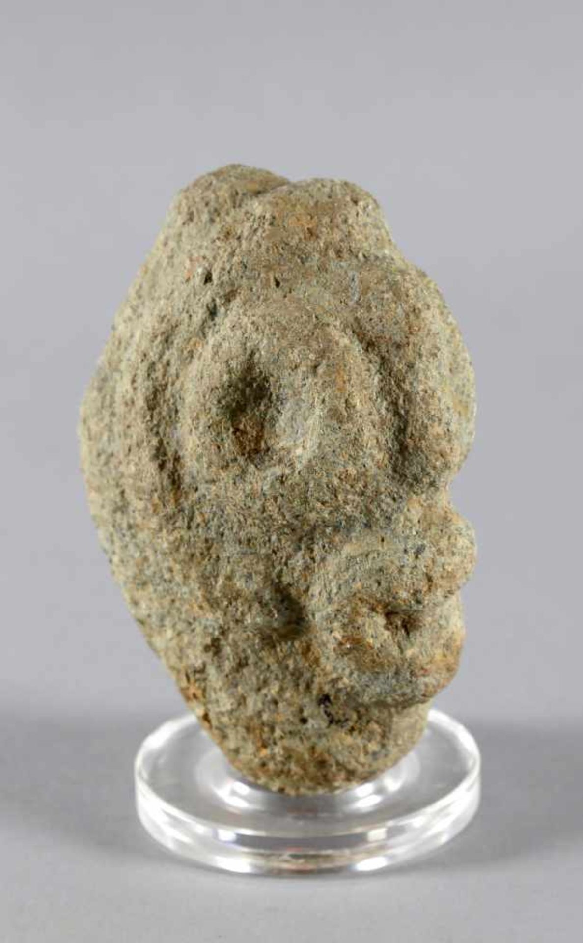 Kopf mit Ringaugen, Kultur der Taino, Dominikanische Republik, ca. 1000 - 1500 n. Chr.Kultstein, - Bild 2 aus 2