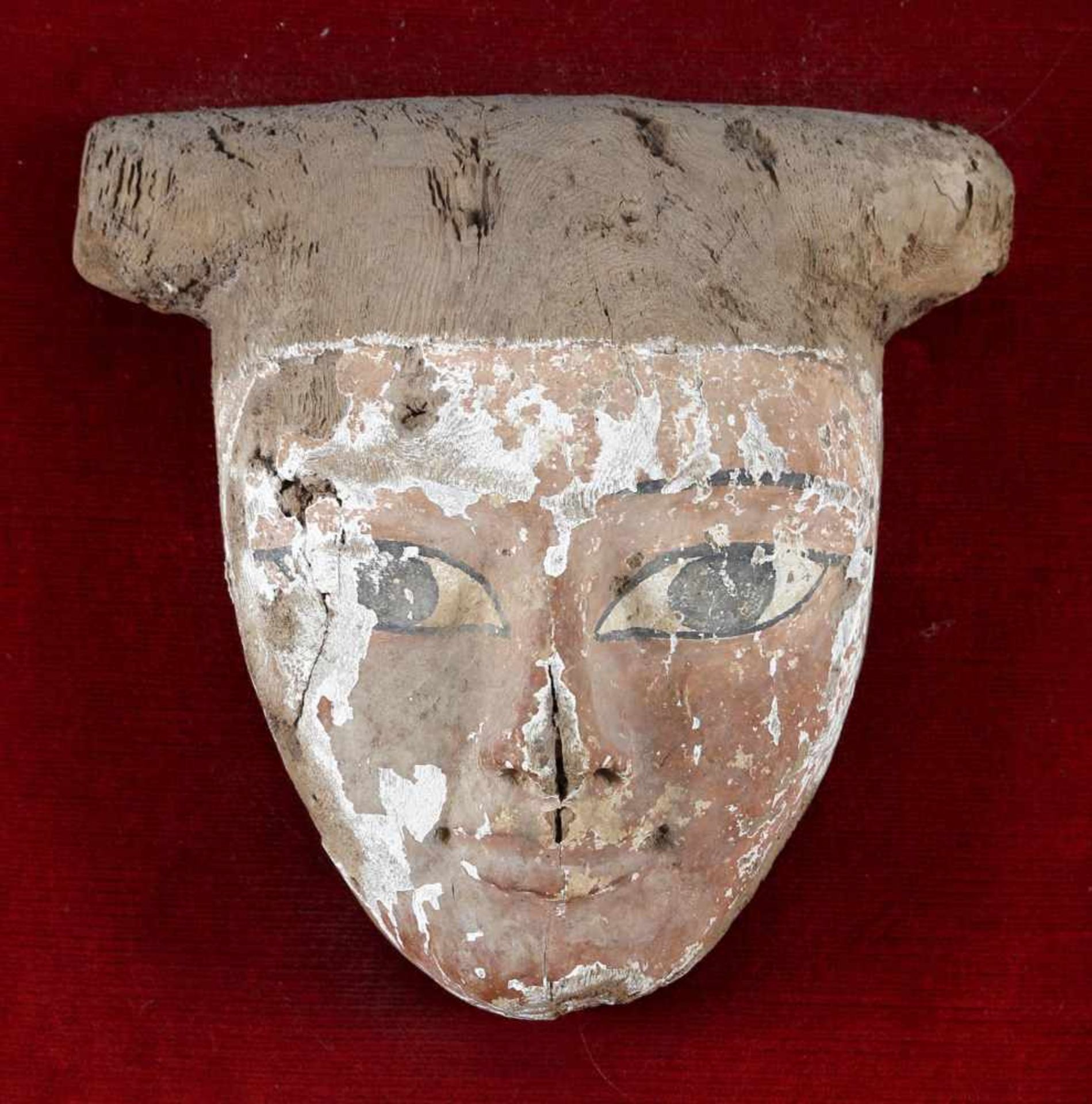 Mumienmaske, Spätzeit, wohl vor Chr.von einem Holzsarkophag, Holz geschnitzt und strukturiert mit