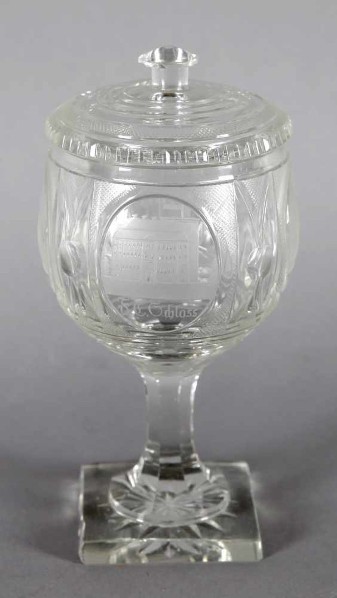 Badeglas mit Deckel, Teplitz 1821farbloses Glas in Kelchform auf quadratischem Stand mit - Image 2 of 2