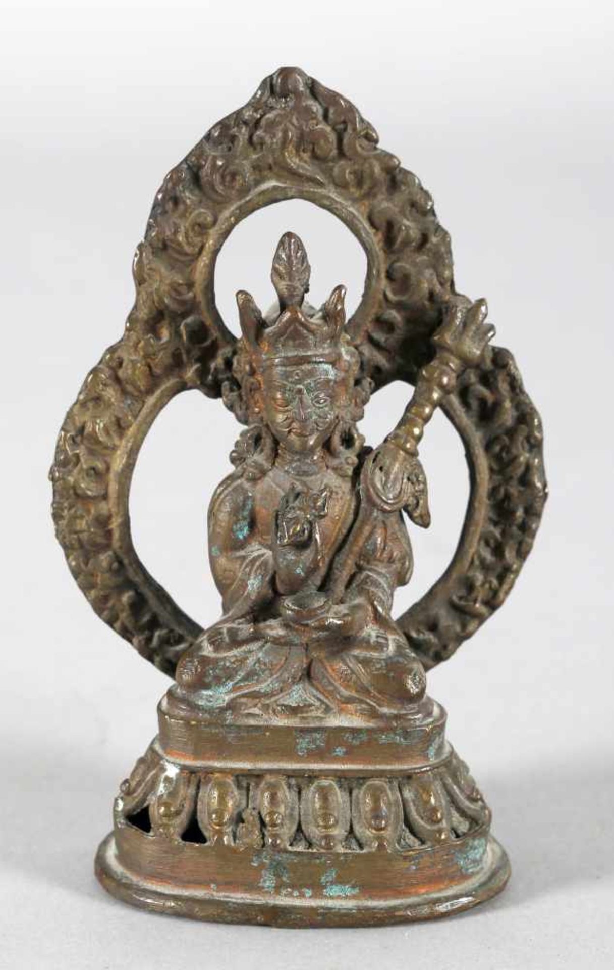 Padmasambhava Buddha aus Bronze, wohl Tibet, 19./20. Jh.in sitzender Meditationshaltung als Lotos-