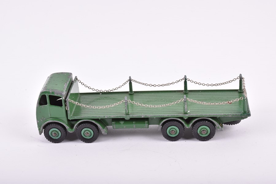 Two loose and playworn 905 Dinky Foden Flat Truck with Chains in green and maroon, together with - Image 5 of 22