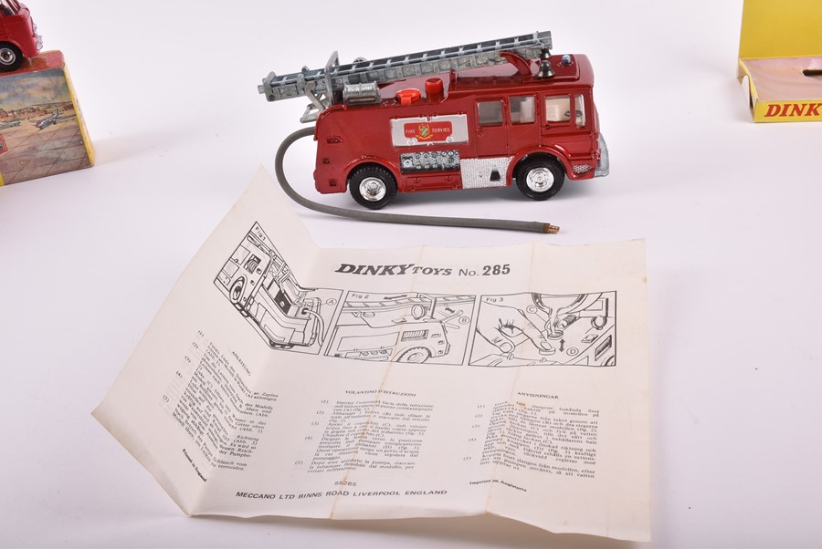 A Dinky Toys 285 Merryweather Marquis Fire Tender together with a 287 Police Accident Unit, a 286 - Image 5 of 12