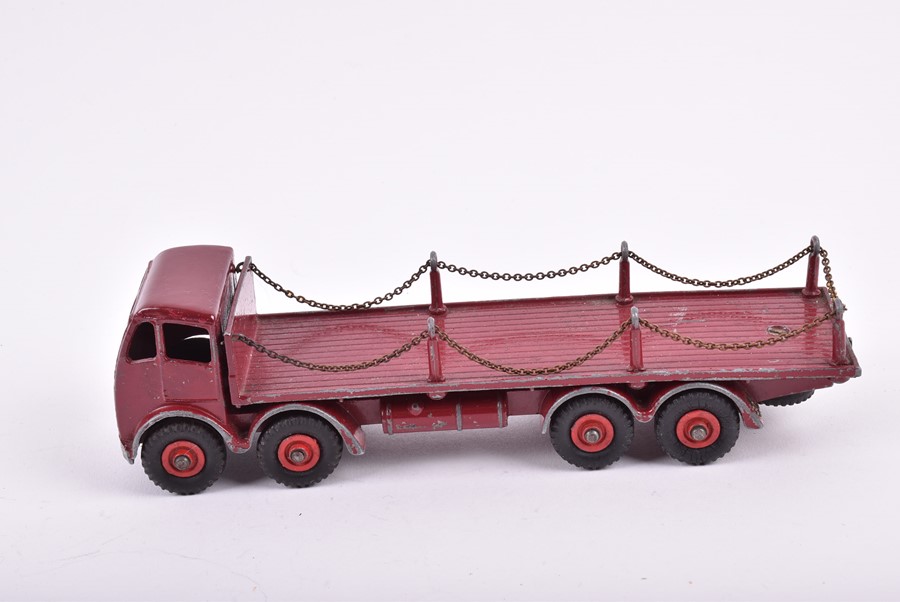 Two loose and playworn 905 Dinky Foden Flat Truck with Chains in green and maroon, together with - Image 14 of 22