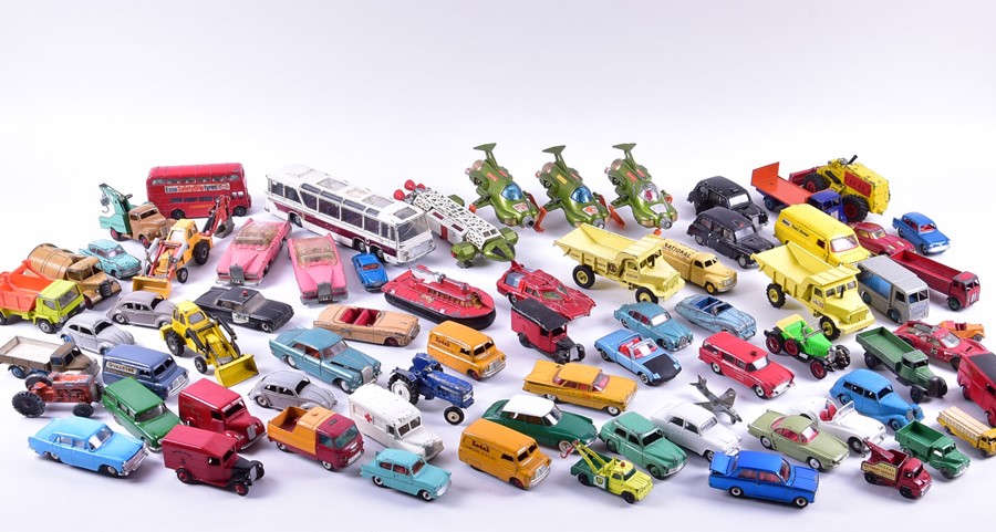 A good collection of mid-20th century loose and playworn Dinky diecast vehicles to include UFO - Image 8 of 14