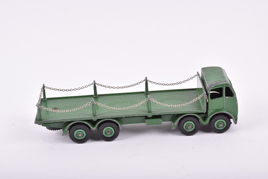 Two loose and playworn 905 Dinky Foden Flat Truck with Chains in green and maroon, together with - Image 17 of 22