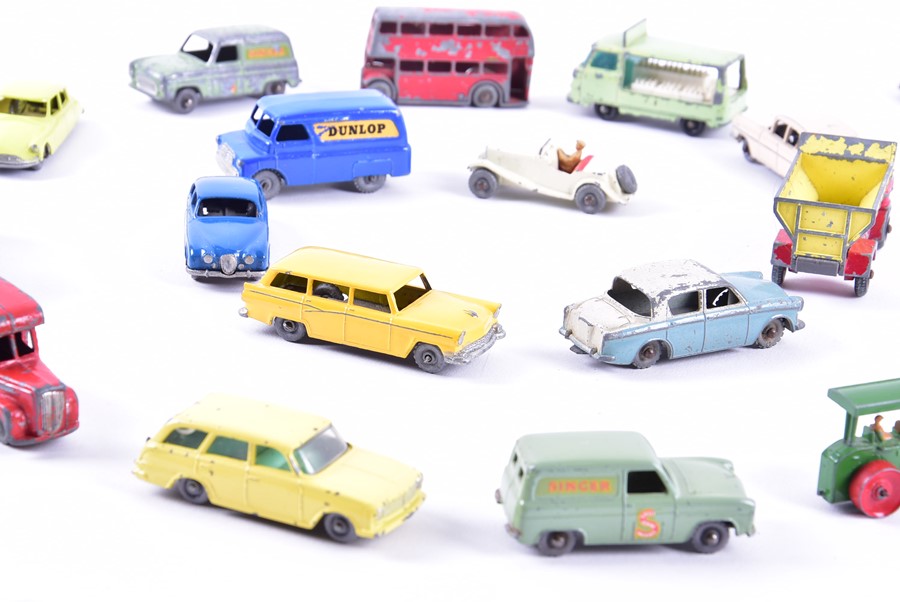 A good collection of approximately thirty playworn early Matchbox Lesny diecast vehicles. (Qty) - Image 3 of 8