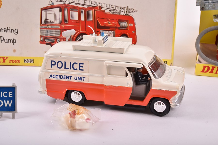 A Dinky Toys 285 Merryweather Marquis Fire Tender together with a 287 Police Accident Unit, a 286 - Image 3 of 12