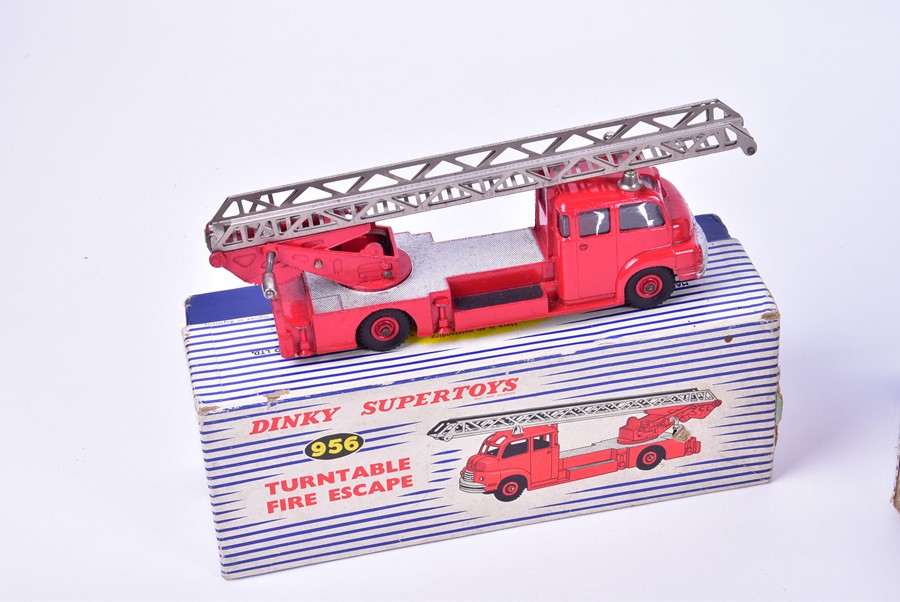 A Dinky Supertoys 964 Elevator Loader together with a 956 Turntable Fire Escape and a 972 20-Ton - Image 3 of 7