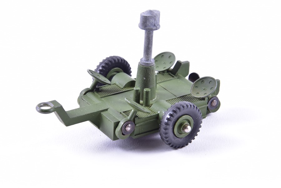 A Dinky Supertoys 666 Missile Erector Vehicle with Corporal Missile & Launching Platform together - Image 10 of 20