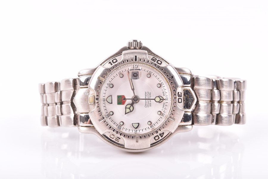 A ladies Tag Heuer automatic Chronometer wrist watch with a white dial with illuminated markers, - Image 4 of 6