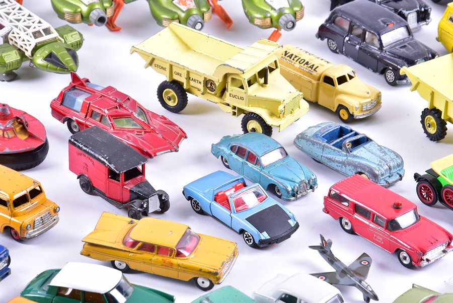 A good collection of mid-20th century loose and playworn Dinky diecast vehicles to include UFO - Image 12 of 14