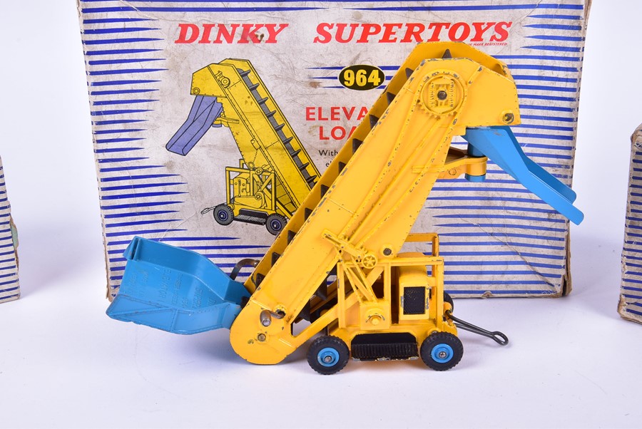 A Dinky Supertoys 964 Elevator Loader together with a 956 Turntable Fire Escape and a 972 20-Ton - Image 7 of 7