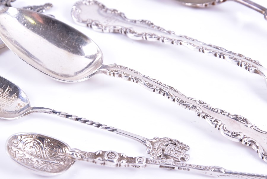 A small group of assorted silver items including a pair of posy vases, assorted coffee spoons, - Image 6 of 7