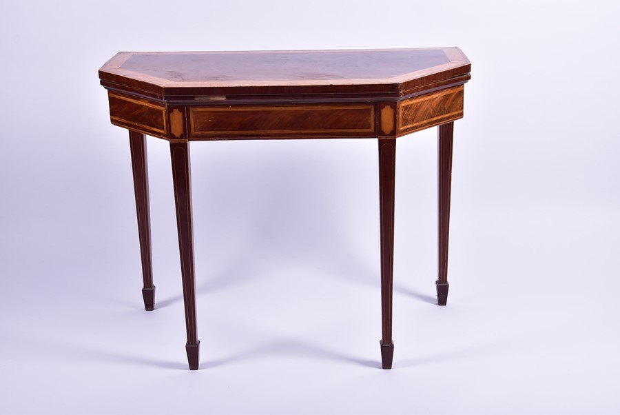 A Georgian mahogany card table with satinwood and tulipwood veneers a hexagonal shaped top, with - Image 4 of 6