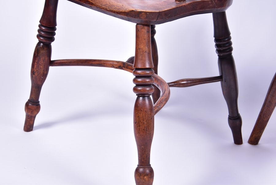 Two graduated 19th century elm and ash Windsor armchairs each with pierced vase splatbacks and - Image 2 of 8