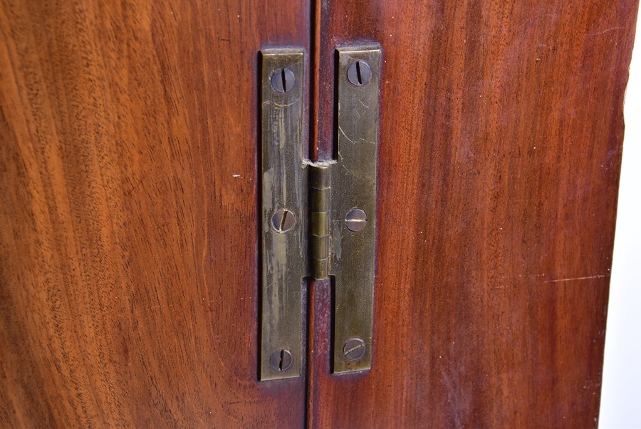 An Edwardian bow-fronted wall-hanging corner cupboard with double hinged central doors and - Image 4 of 5