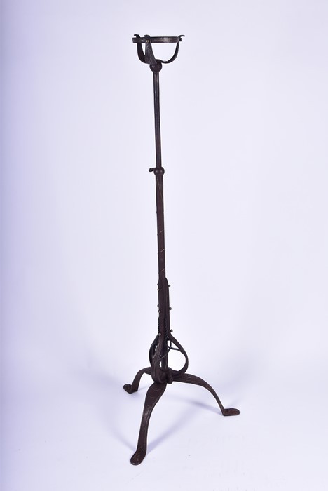 A late 19th century wrought iron telescopic Arts and Crafts lamp standard with applied metal - Image 14 of 14