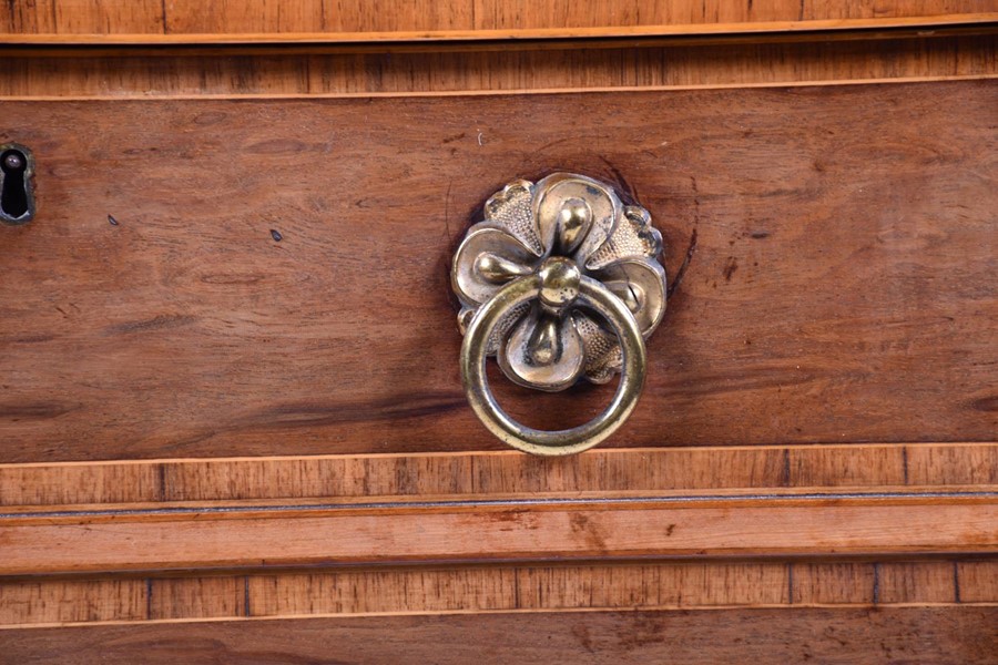 A small Edwardian mahogany and satinwood ‘dining table leaf’ cabinet in George III style, with - Image 4 of 6