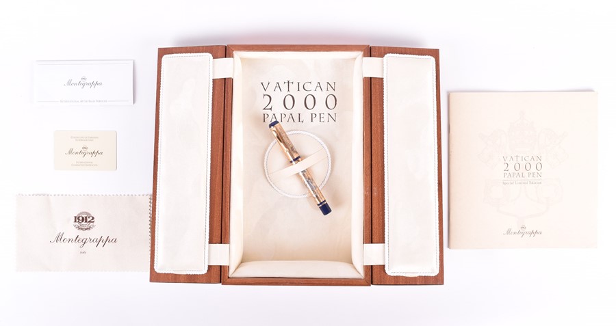 A Montegrappa Vatican 2000 Papal Pen in 18ct yellow gold Johannes Paulus II 1978-2005, the cap and