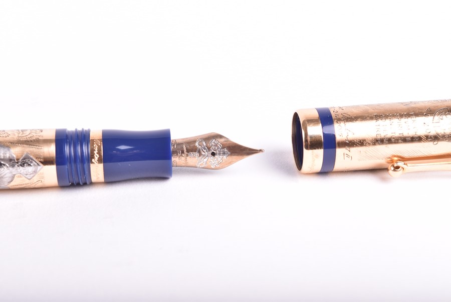 A Montegrappa Vatican 2000 Papal Pen in 18ct yellow gold Johannes Paulus II 1978-2005, the cap and - Image 7 of 17