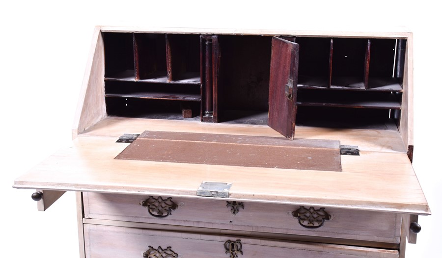 A painted mahogany miniature bureau with drop-down leaf, opening to reveal unpainted interior - Image 10 of 16