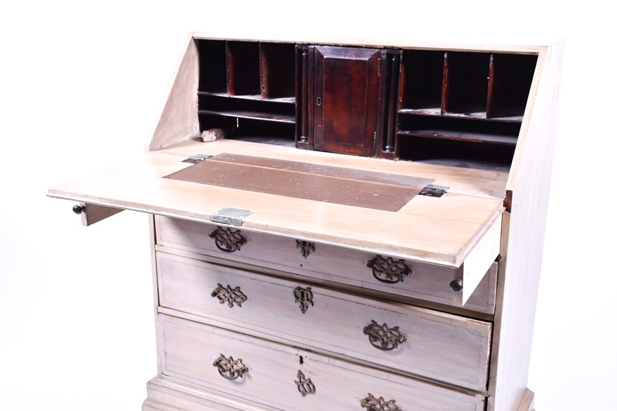 A painted mahogany miniature bureau with drop-down leaf, opening to reveal unpainted interior - Image 9 of 16