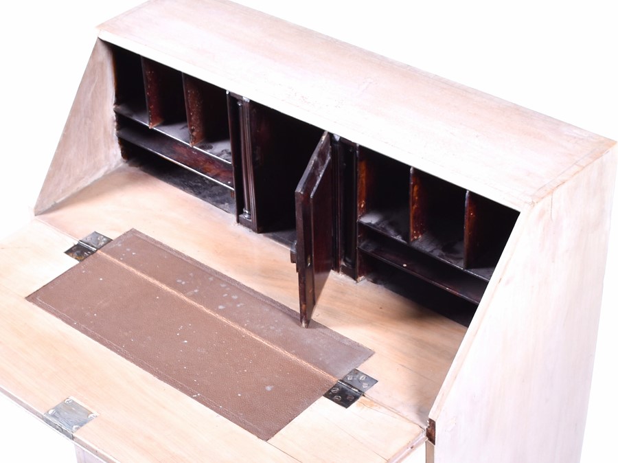 A painted mahogany miniature bureau with drop-down leaf, opening to reveal unpainted interior - Image 11 of 16