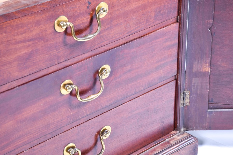 A George III period mahogany desk secretaire in the manner of Thomas Chippendale, the drop front top - Image 7 of 24