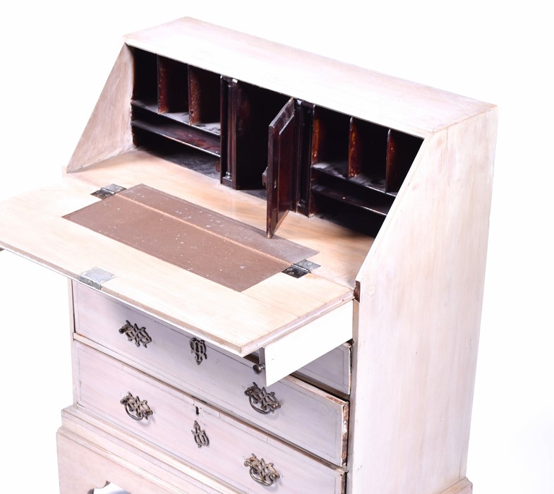 A painted mahogany miniature bureau with drop-down leaf, opening to reveal unpainted interior - Image 12 of 16