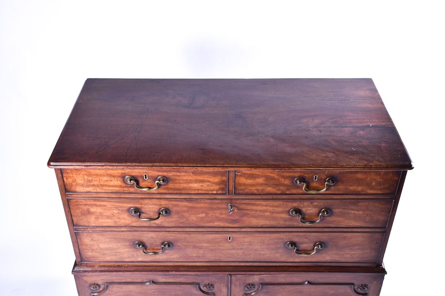 A George III period mahogany desk secretaire in the manner of Thomas Chippendale, the drop front top - Image 23 of 24