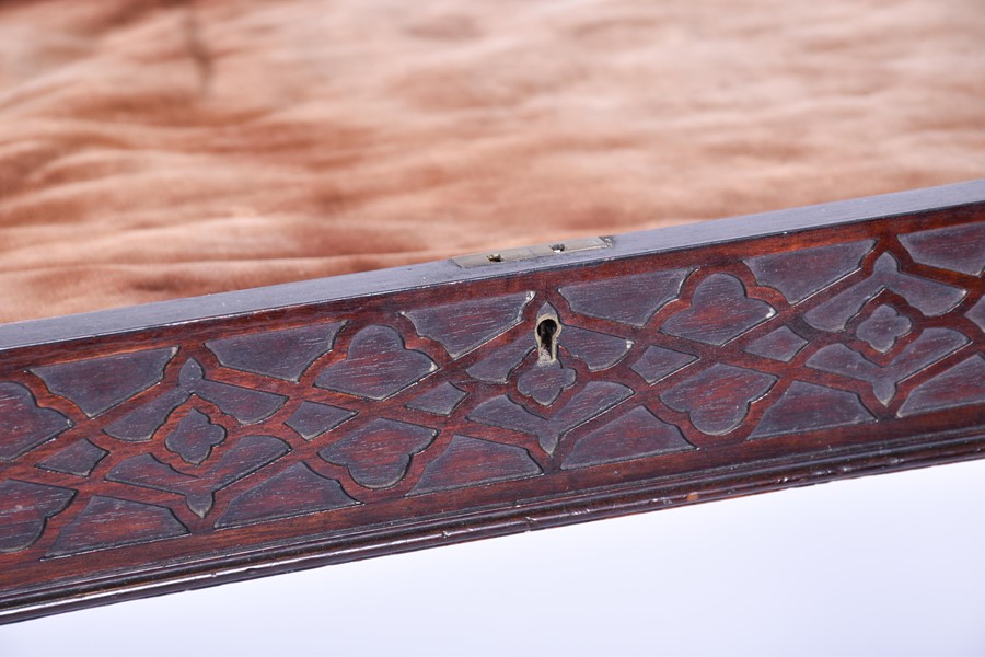 An Edwardian mahogany bijouterie table with carved frieze and glazed cover, on four shaped square - Image 9 of 10