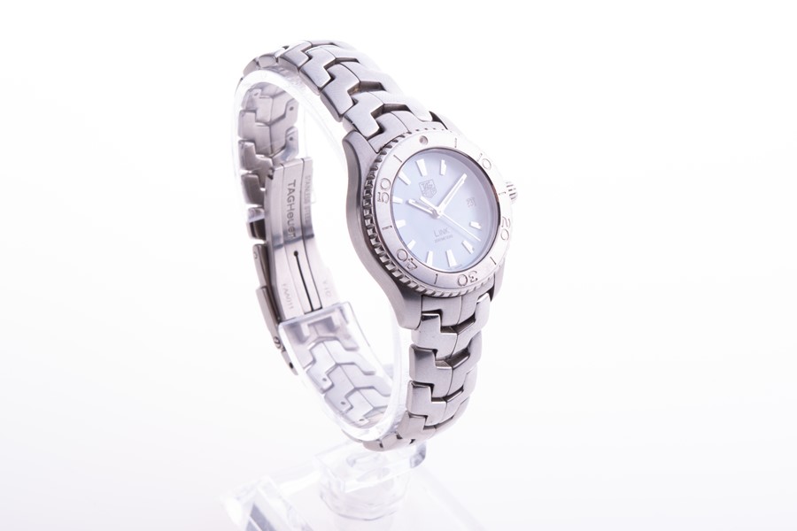 A ladies Tag Heuer Link stainless steel wristwatch the blue mother-of-pearl dial with baton hour - Image 4 of 6