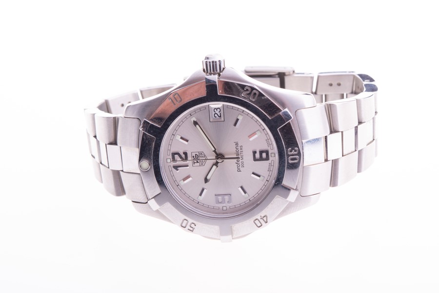 A Tag Heuer stainless steel wristwatch the silvered dial with luminous baton hour markers and date - Image 7 of 8