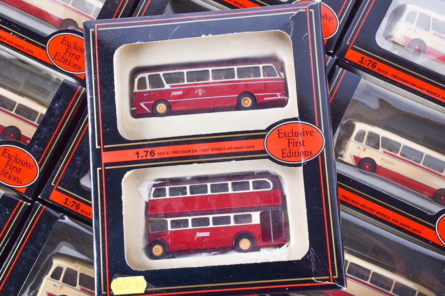 A group of EFE 1/76 scale public transport diecast models to include 24 Cavalier Coach Hebble - Image 4 of 4