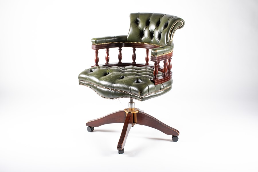 A 20th century mahogany captain's chair with green button leather upholstery, 62 cm wide x 88 cm - Image 13 of 14