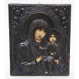 Ikone (Russland, Ende 19. Jh.).Gottesmutter mit Kind. Eitempera/Holztafel (Rückseite mit Stoff