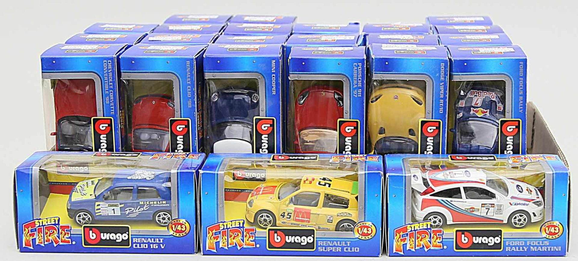 24 Spielzeugautos, Burago, 1:43.Verschiedene Modelle aus der "Street Fire Collection". Je in