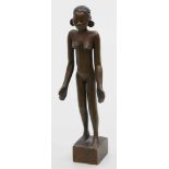 Haegele (30er Jahre)Akt eines nubischen Mädchens. Braun patinierte Bronze. Auf Sockel sign. H. 18,